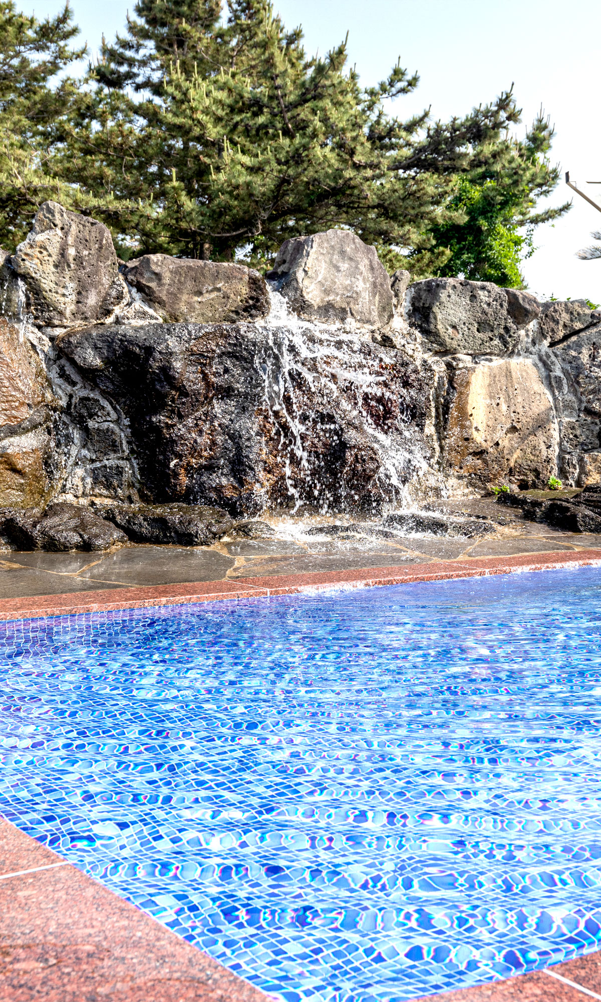 �ܺ��̹���