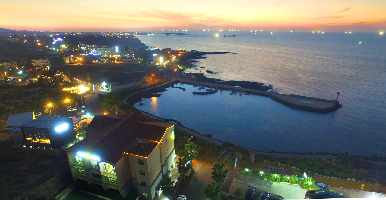 �ܺ��̹���