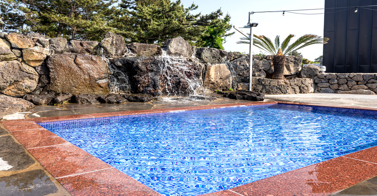 �ܺ��̹���