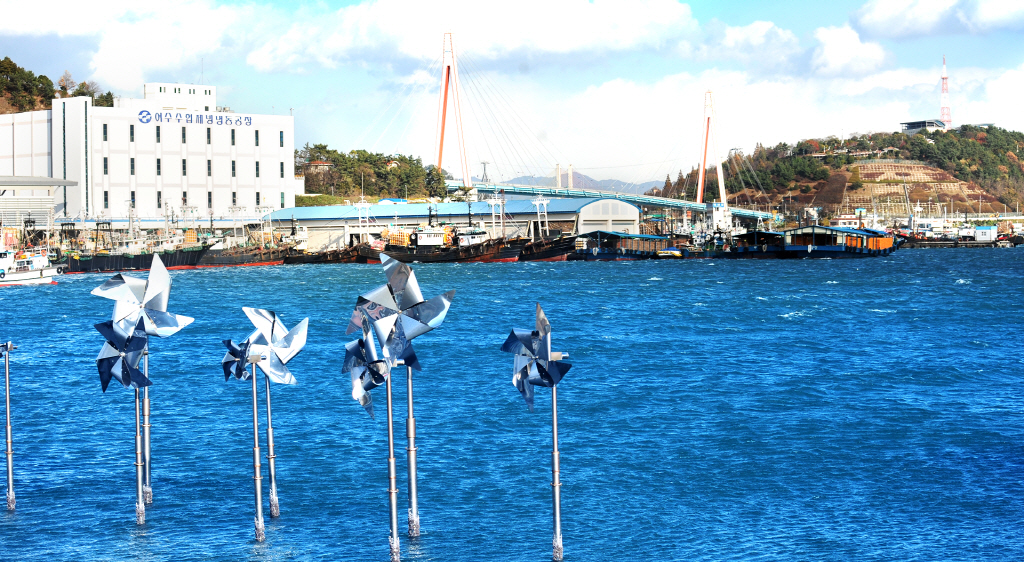 �ܺ��̹���